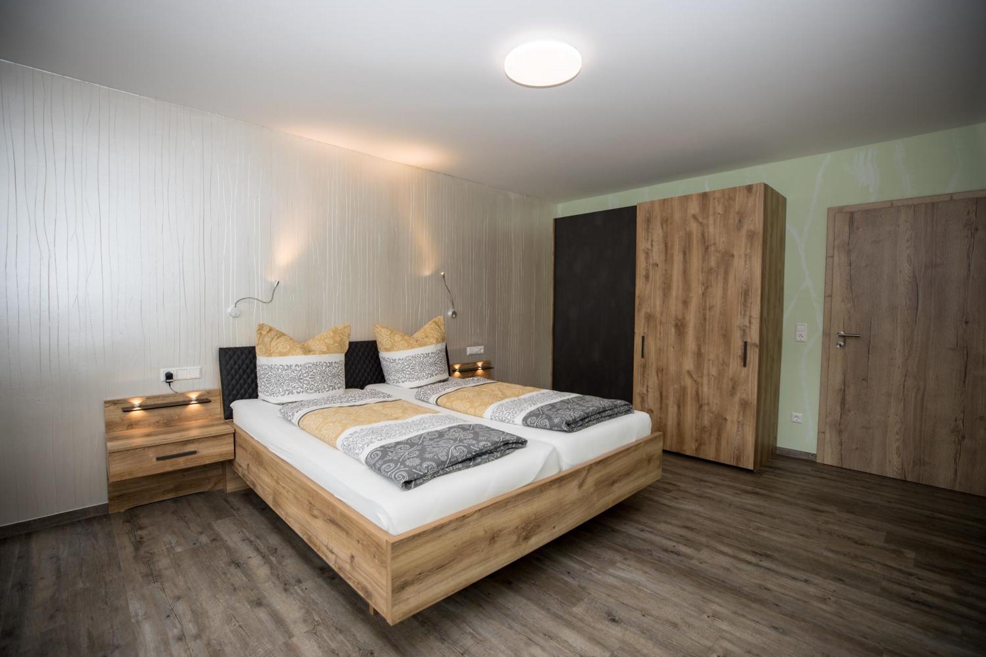 Ferienhaus Lacher 拜尔斯布龙 外观 照片