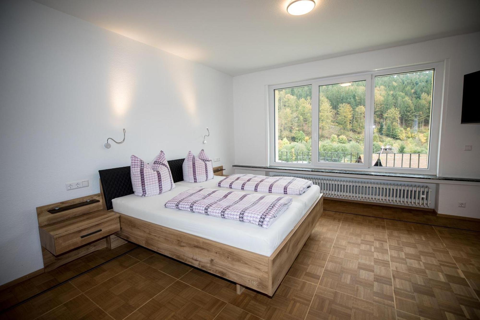 Ferienhaus Lacher 拜尔斯布龙 外观 照片